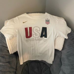 nike 2019 us women’s national soccer team world champions tshirt